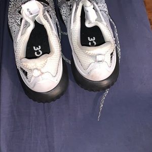 Adidas mens alphabounce shoes size 9